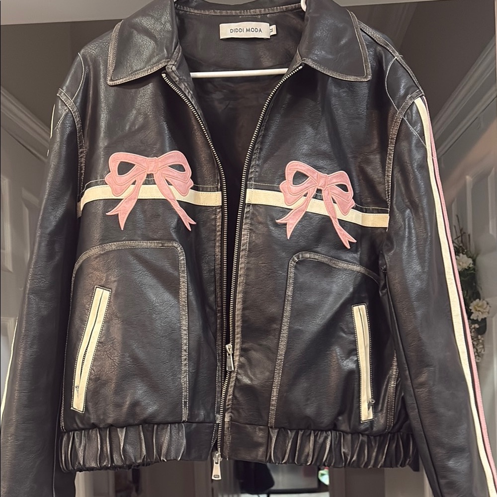 Black and Pink Jacket faux leather  high quality vintage look